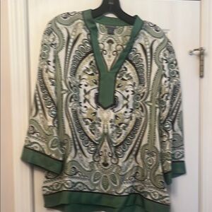 Ann Taylor Green and White Graphic Tunic with Cuffed Sleeves